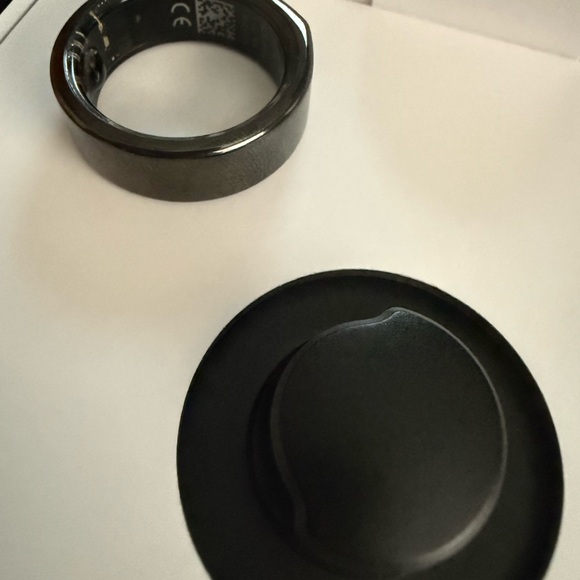 OURA smart ring - Picture 2 of 4